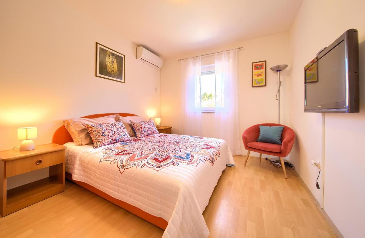 Apartman Noel Krk Town Exterior foto